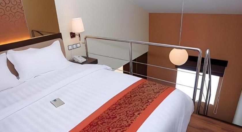 Favor Hotel Makassar City Center By Life Dış mekan fotoğraf