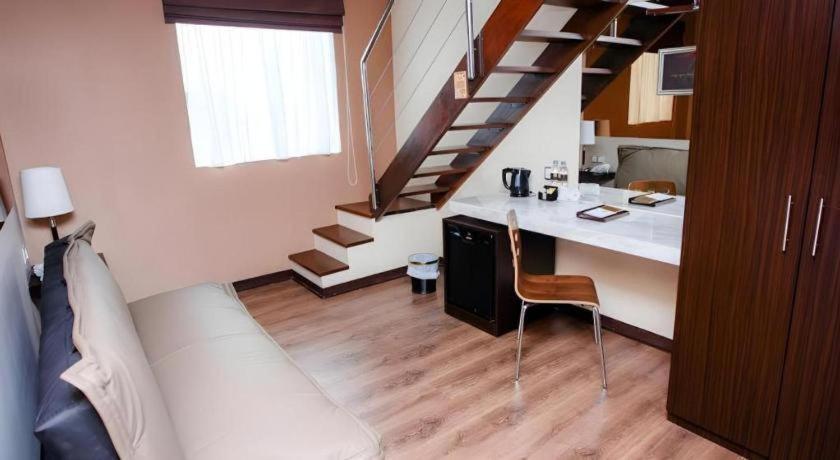 Favor Hotel Makassar City Center By Life Dış mekan fotoğraf