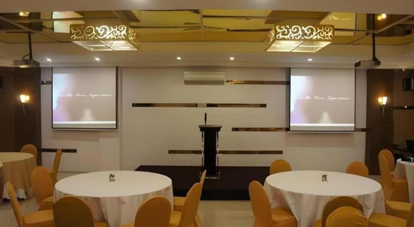 Favor Hotel Makassar City Center By Life Dış mekan fotoğraf