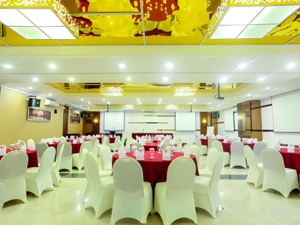 Favor Hotel Makassar City Center By Life Dış mekan fotoğraf