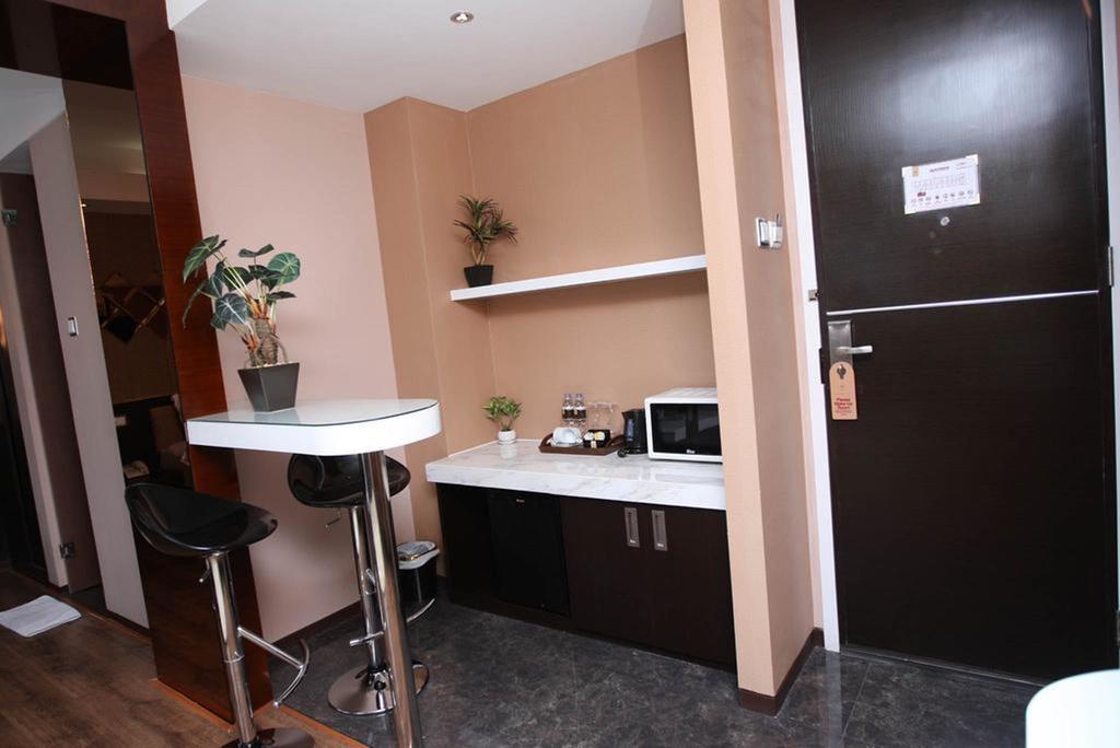 Favor Hotel Makassar City Center By Life Dış mekan fotoğraf