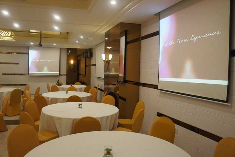 Favor Hotel Makassar City Center By Life Dış mekan fotoğraf
